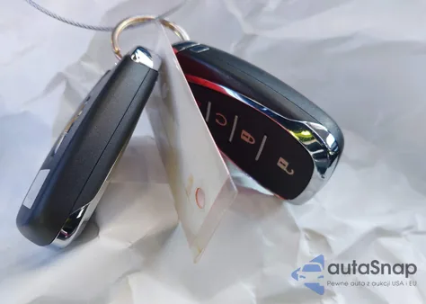 2025 Chevrolet Trax Fwd Lt from USA, damaged, VIN KL77LHEP9SC327134